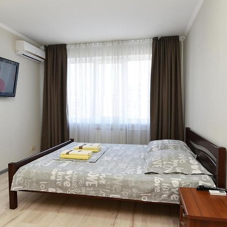 Apartament On Vasylia Lypkivskoho 24 Київ Екстер'єр фото