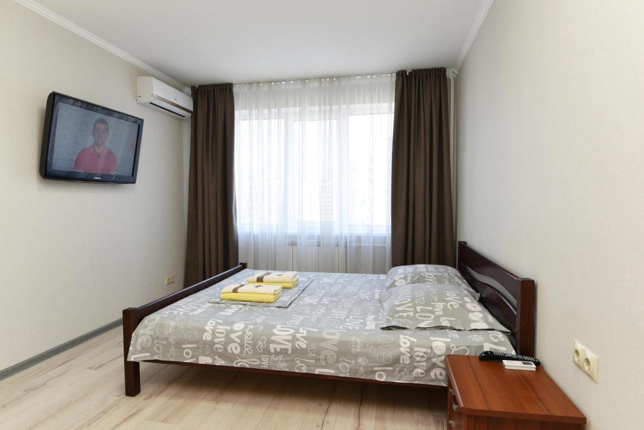 Apartament On Vasylia Lypkivskoho 24 Київ Екстер'єр фото